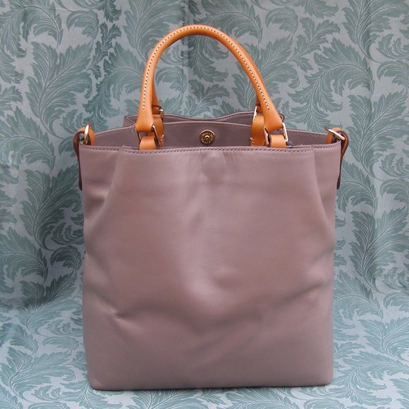 NWT Dooney & Bourke Smooth Leather Dawson Satchel in Taupe - Picture 5 of 16